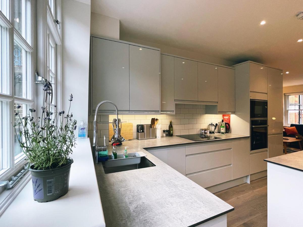 James'S Place On Oxford Street Apartment Londra Exterior foto